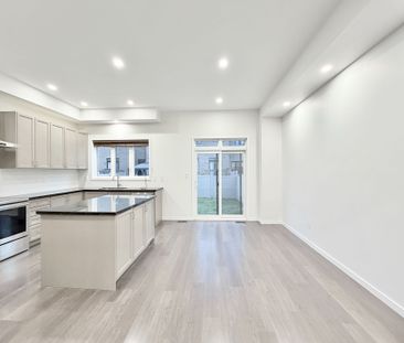 For Lease - 219 Elyse Court, Aurora, Ontario - Photo 2