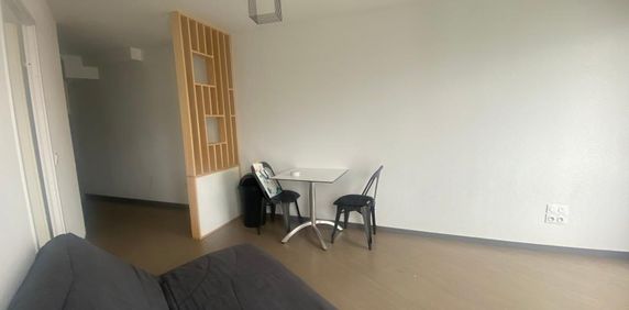 Location Appartement 1 pièce Meublé 36m² LA ROCHELLE 17000 - Photo 2