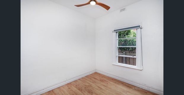 Freshly Updated Two-Bedroom Home in Prime Preston Location - Photo 1
