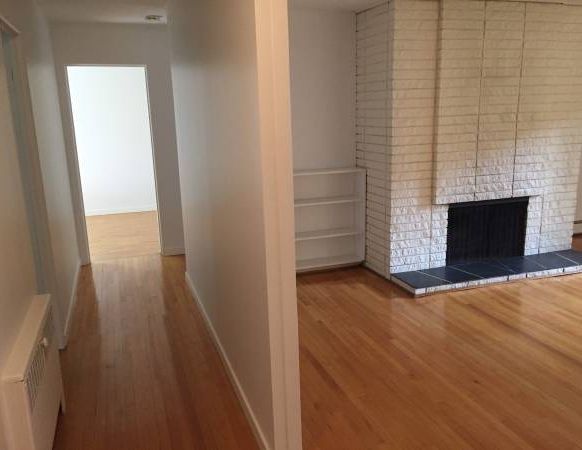 2 bdrm townhouse apartment - Photo 1