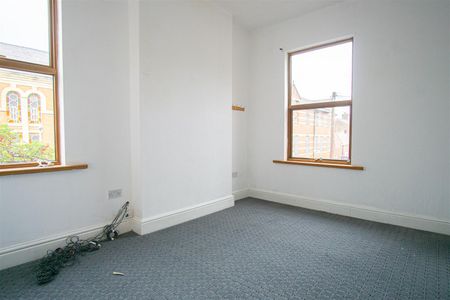 3 Bedroom Flat to LET on Garstang Road - Photo 4