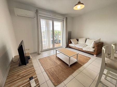 Location Appartement 3 pièces 53m² - Photo 2