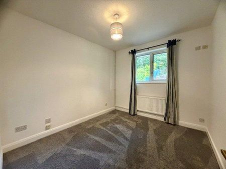 3 bedroom detached house to rent - Photo 3