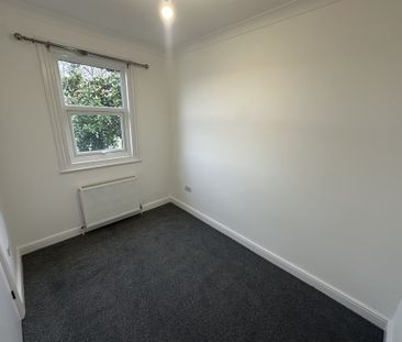 Church Road, Lowestoft, Kessingland - Photo 2