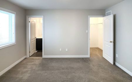 For Lease - 124 Parkinson Crescent Unit# 19, Orangeville, Ontario - Photo 4