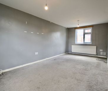 2 Bedroom - Photo 2