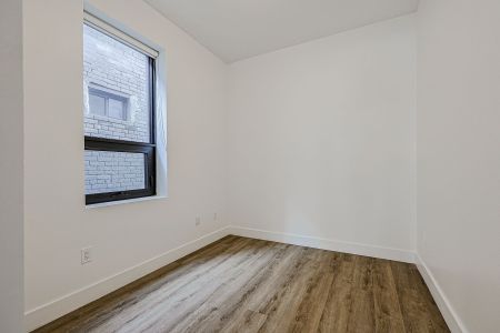 For Lease - 3020 Dundas Street Unit# 201, Toronto, Ontario - Photo 2