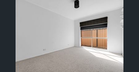 Entertainers Home - Photo 5