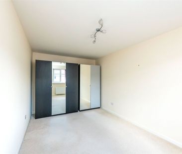 4 bedroom detached house to rent - Photo 5