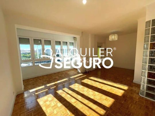 Piso en alquiler en Ciudad Lineal - Photo 1