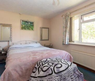 4 bedroom detached house to rent - Photo 5