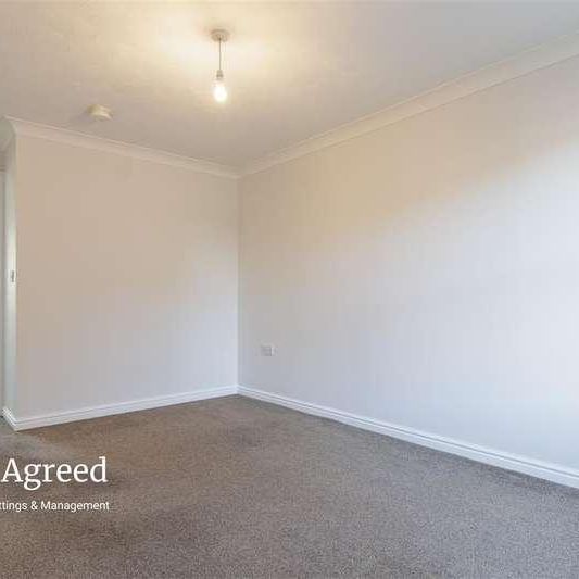 Pipers Court, Codnor, NG16 - Photo 1