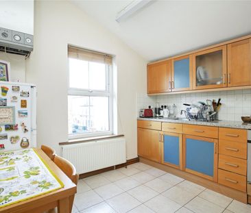 Meadow Road, Stockwell, SW8 - Photo 2