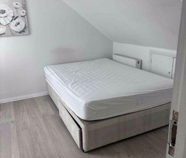 5 bedroom semi-detached house to rent - Photo 6