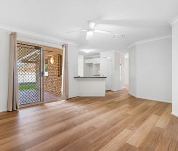 For Lease: Freshly Painted Spacious Family Home in a Peaceful, Leaf... - Photo 5