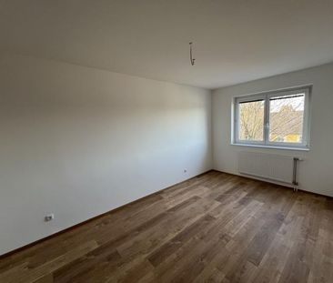 3-Raum-Wohnung mit Balkon und Tiefgarage im Stadtteil Ennsleiten - ... - Foto 2