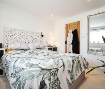 2 bedroom semi-detached house to rent - Photo 4