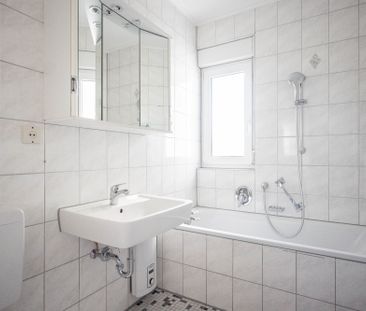 Tolle Mietwohnung mit Balkon, Einbauküche und Garage in Bielefeld H... - Photo 5