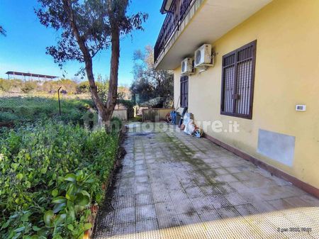 Villa unifamiliare via Giuseppe Ungaretti 4, Centro, Pedara - Photo 2