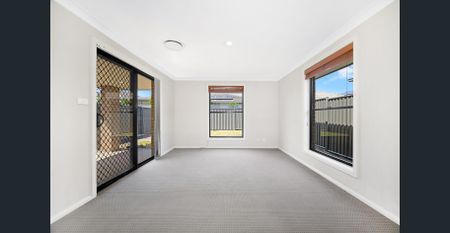 Modern Single-Level Family Home in a Convenient Location - Photo 3