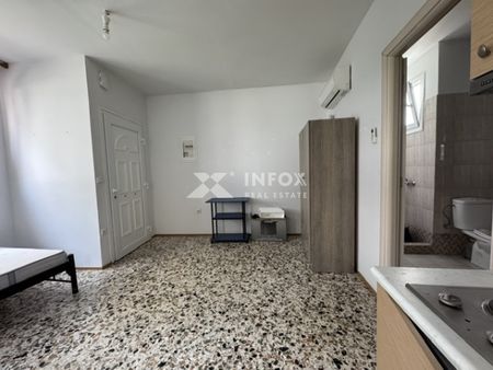 Καβάλα, Κέντρο. ΣΤΟΎΝΤΙΟ 35τ.μ. στο ΙΣΟΓΕΙΟ Όροφο Πολυκατοικίας διατίθεται προς Ενοικίαση. - Φωτογραφία 4