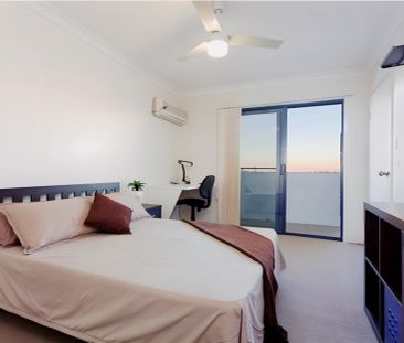 Studio Apartment - Photo 2