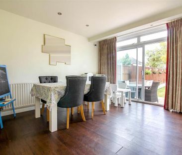 4 bedroom terraced house to rent - Photo 4