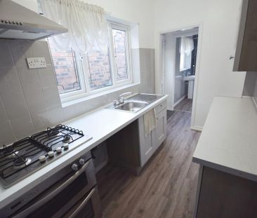 2 bedroom terraced house to rent - Photo 3