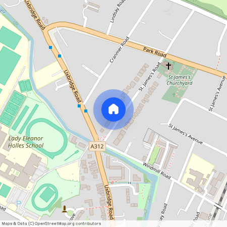 St. James's Road, Hampton TW12