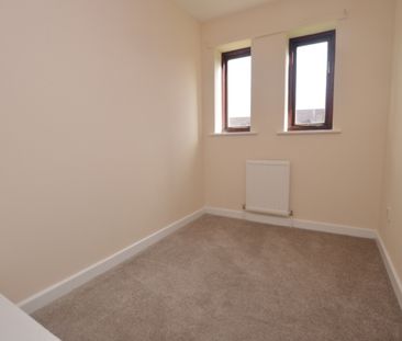 3 Bedroom Detached House - Photo 1