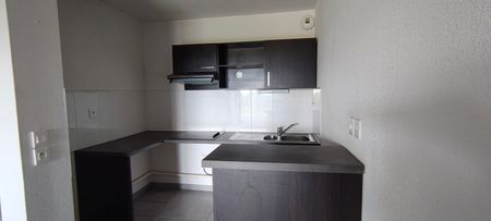 Location Appartement 3 pièces 62m² LAUNAGUET 31140 - Photo 2