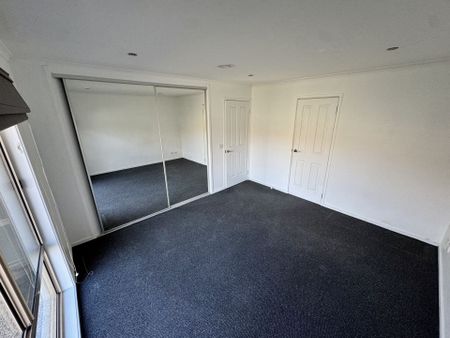 Location Location! - Photo 5
