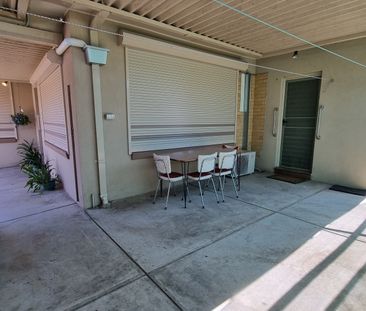 915 Centre Road, Bentleigh East VIC 3165 - House For Rent | Domain - Photo 4