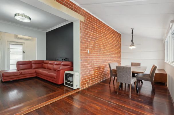 31 Bradley Street, Yokine. - Photo 1