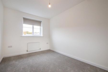 3 bedroom detached house to rent - Photo 2