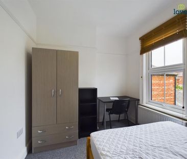 6 bedroom townhouse to rent - Photo 5