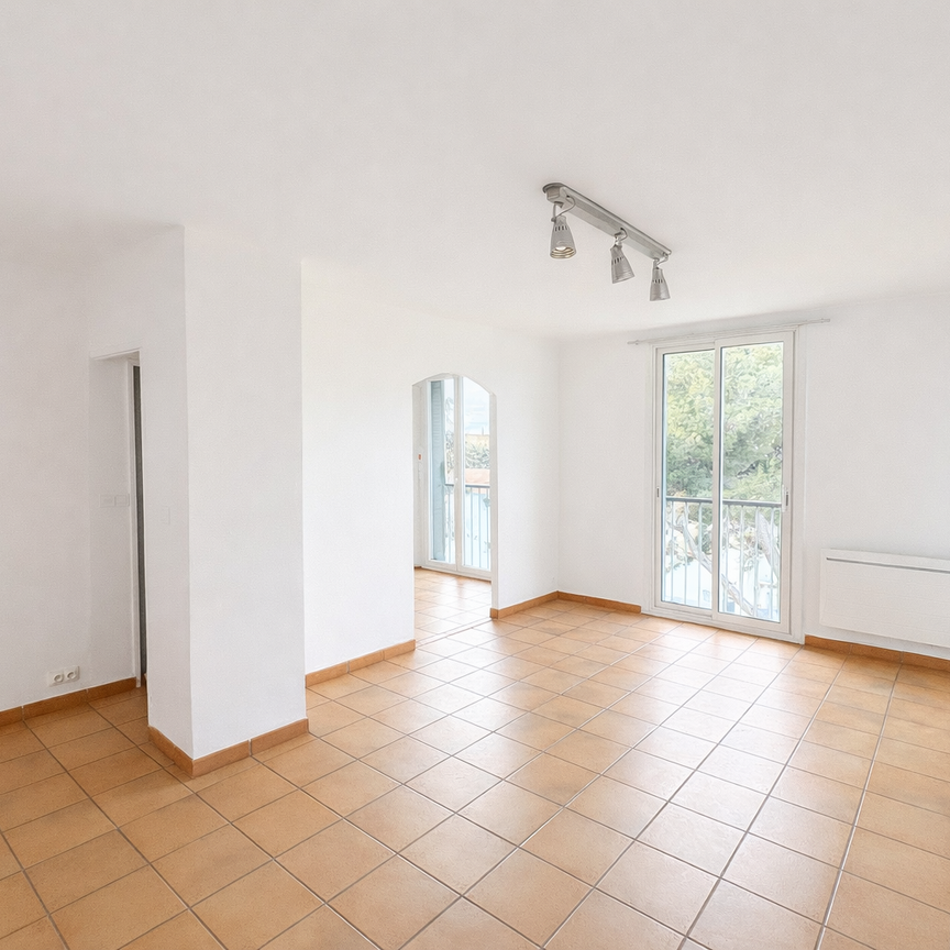 Location Appartement 4 pièces 65m² MARSEILLE 12ème - Photo 1