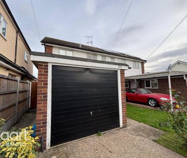 3 bedroom end of terrace house to rent - Photo 3