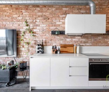 Modern 2-Bedroom Furnished North Facing Apartment! - Photo 5