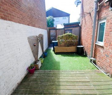 1 bedroom flat to rent - Photo 6