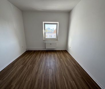 Miet mich - Sanierte 2,5-Zimmer-Citywohnung - Photo 4