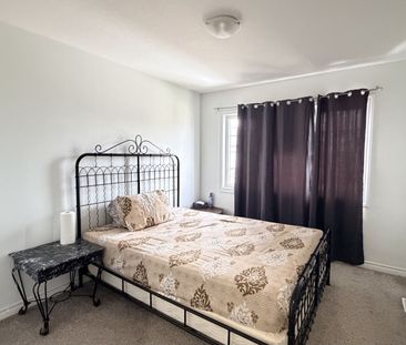 For Lease - 71 Woodedge Circle, Kitchener, Ontario - Photo 1