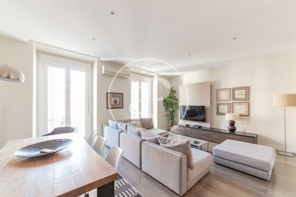 Flat for rent in Palacio (Madrid) - Photo 1
