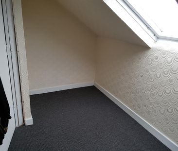 3 bedroom terraced house to rent - Photo 3