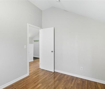 For Lease - 2 WINDSOR Street Unit# 2, Hamilton, Ontario - Photo 5