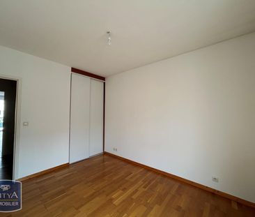 Location Appartement 3 pièces 71m² CHATEAUROUX 36000 - Photo 2
