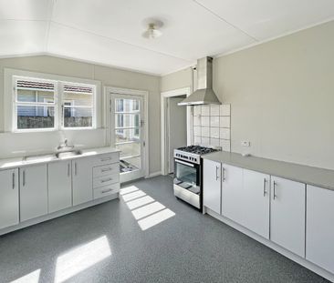 Don't judge a book by it's cover! - Photo 6