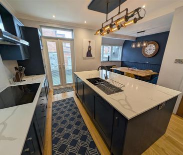 3 bedroom terraced house to rent - Photo 6