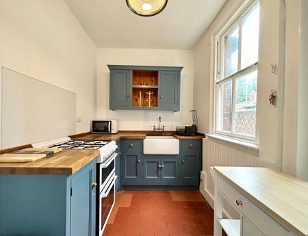 6, Rose Street - Photo 2