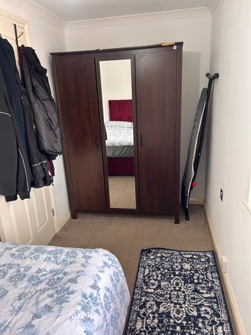 1 bedroom in a house share to rent - Photo 2